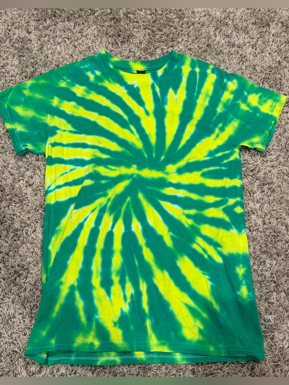 Handmade Green and Yellow Tie Dye T-Shirt